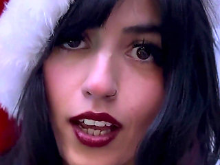 Aaliyah Gives Alexander His Christmas Gift