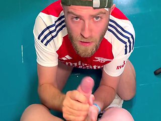 Verbal Hung Twink Feeds Me His Sticky Protein Shot