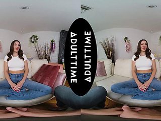 UP CLOSE VR - Sexy Ella Reese Takes You On A Delicious, Steamy And Naughty Adventure In POV: Porn