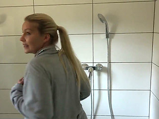 2403948129.mp4