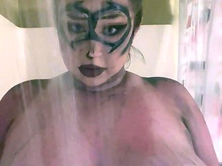 Awesome Big Boobs Blonde Masturbates In The Shower