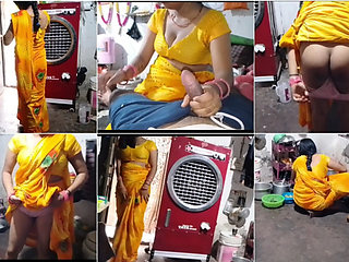 Sister-in-law in the kitchen, sister-in-law took out the water of the brother-in-law's land, showing big boobs with her hands Hindi audio.