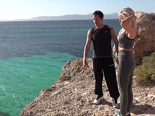 Outdoor yoga sex on the outdoor place for the young blondie