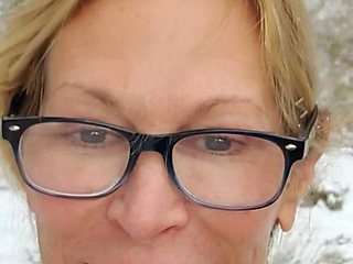 Snowing on our roadtrip