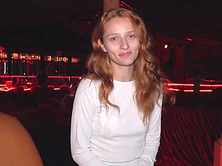 Redheaded stunner Licianna Lucci teases with a steamy POV BJ