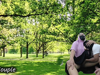 Sex Recording of an Indonesian Couple Enjoying Sucking the Dick of a Hijab-wearing Partner in a Park