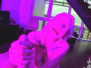 Tattooed babe sam shows off her big natural boobs in pov