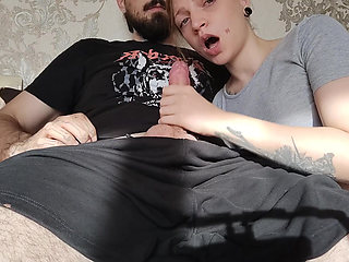 The Girl Dozed Off On Her Boyfriend's Lap And Was Fucked In Her Mouth