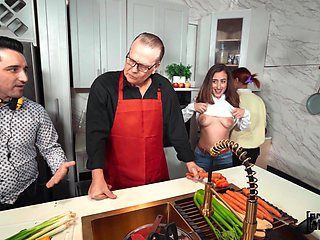 Sizzling Kitchen Magic with Scott Trainor’s Steamy Encounter