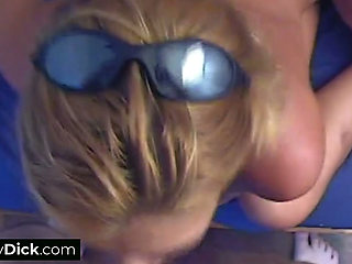 An early morning small dick blowjob from a horny babe