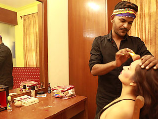 Devar chain se makeup v this se nhi karne detta hai