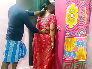 Desi Aunty Screams in Hurt While Having Anal Sex.