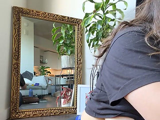 Live Stream with Dani Valentina