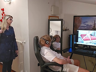 Shocked Stepmom Has No Choice but to Submit to the Wanker Stepson's Indecent Proposal