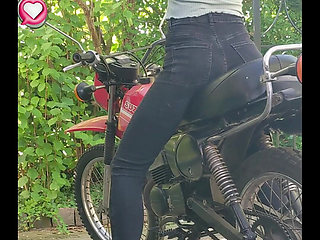 What I Do in My Free Time...tomorrow I'll Tell You Why the Floor Is Wet