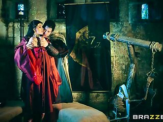 Queen Of Thrones: Part 2 (A Xxx Parody) With Xander Corvus, Romi Rain - Brazzers