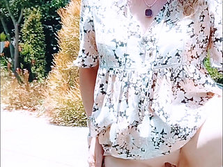 Horny west aussie displays gaping cunt by the side of the road