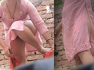 Hot Mms Hot Video Becomes Viral While Taking a Bath, Bhabhi's Hot Sexy Video Hot Sexy Boobs