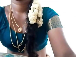 Tamil Aunty Showing All