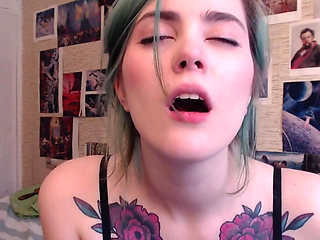 Cumming again and again because of the vibrotoy inside me