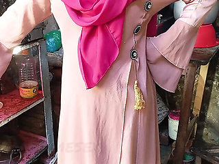 Kitchen Fuck Turns Wild With Desi Bhabhi and Devar