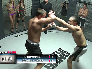 Big ass blonde likes to fuck her box winner with ass and pussy