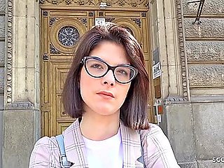 Sara Bell - Cute College Teen 18+ Sara Talk To First Time Anal At Casting