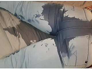 Alice - Pissing Myself In Jeans. Why Get Out Of Bed To Pee When Your Comfy?