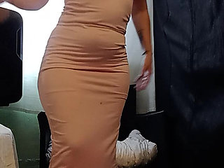 I come from the wedding very hot