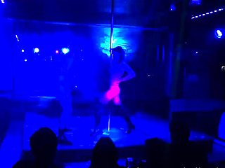 Teasing an amateur before public sex