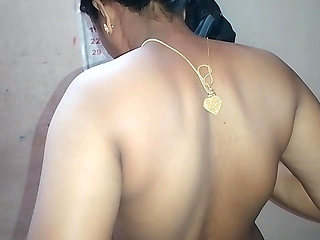 Mallu girl licks her husband's penis in her mouth and sucks his milk