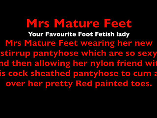 Mrs Mature Feet Allowing Her Nylon Friend to Spunk 519