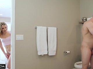 Pleasing Becky Summers Natural Tits