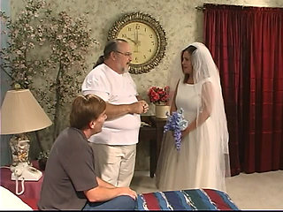 Just Married Curvaceous Girl Bloom Slipped Between the Sheets to Her Lover After Marriage Ceremony with That Looser