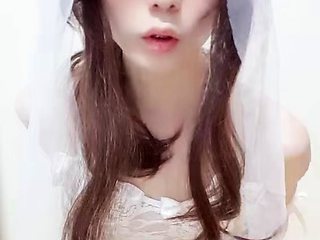 Amateur wild chick solo masturbation