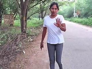 Desi Indian girl calls me in her kitchen, she gets very hot then audio sex