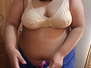 Desi Hot Aunty Fucked by Stranger Guy in Hotel Room