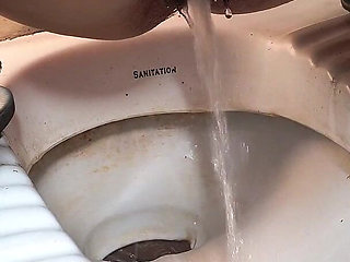 Beautiful Bhabhi Pissing Full Pussy Close-up Video