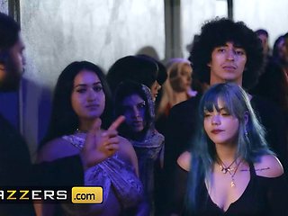 BRAZZERS - Luna Star  Her Hired Friend Kelsi Monroe Complete Their Mission To Seduce  Destroy JMacs Cock