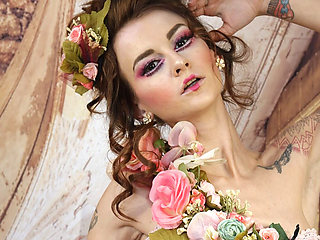 416 Adele Unicorn Pink Flower Cosplay Doll