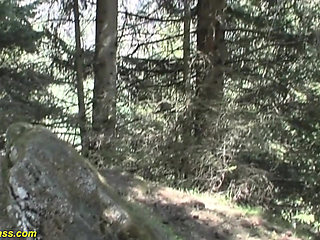 Threesome outdoor action with german girls