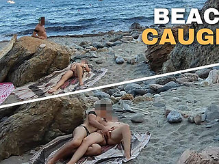 #2 Flashing my pussy in front of a guy in public beach and he helps me squirt - it's very risky - MissCreamy