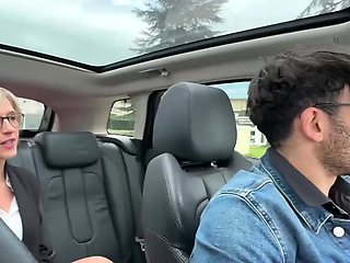 For Lexie, any experience is worth taking! - Jacquie et Michel TV