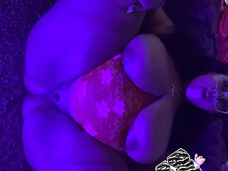 POV you got the munchies for some sweet BIGGDEBBIECAKEZ is what you need