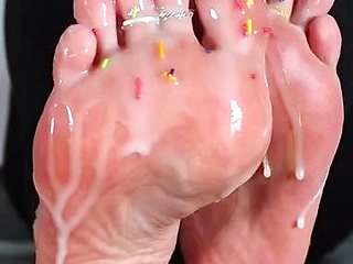 amateur his tall blonde fetish masturbating on live webcam