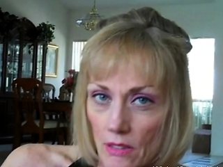 Hubby Watches Melanie Get Used