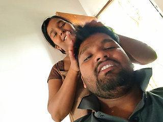 Desi Massage canter me dhire dhire bhabhi ke big beautiful boobs kiss kiye - desi bhabhi boobs suking tamil boy.