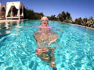 Bathing Fun with a Hot Slut