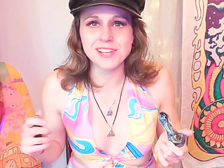 Cute Gape There Suzy!