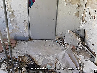 A Brazilian Housewife Became Crazy Enough To Call Us Just To Be Fucked In Anal in An Abandoned Building !!!